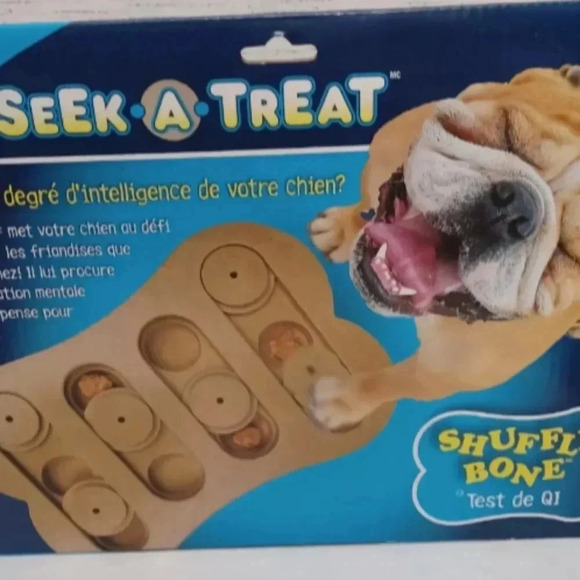 Pet Interactive Seek-A-Treat Shuffle Bone Toy IQ Puzzle Dog Training Toy - Picture 1 of 2